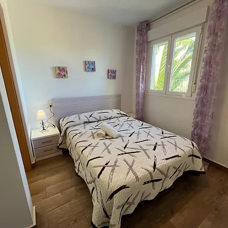 Villa Ayora - Btb *