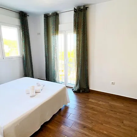 Villa Ayora - Btb